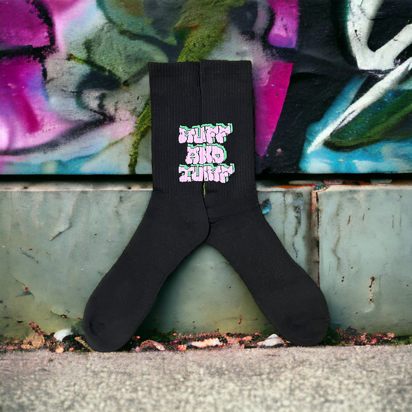 Ruffn’Turf -graffiti socks BLK-